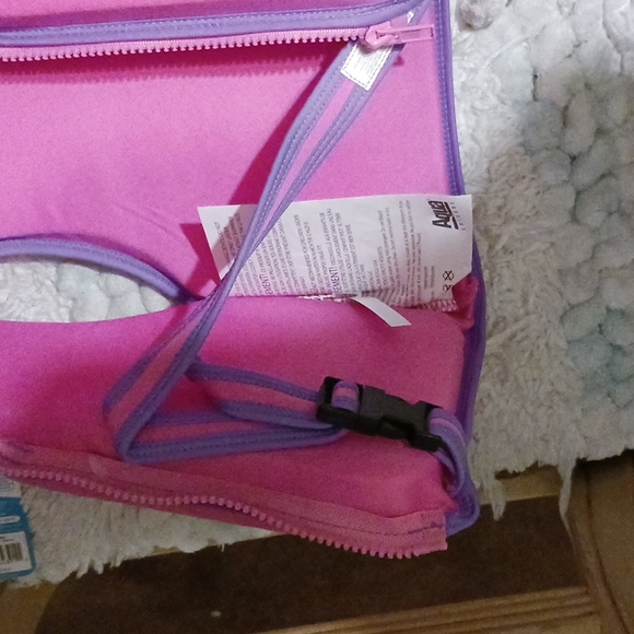 Sand Dollar Swim Vest. 2 to 4 Years Old. NWT. - Picture 3 of 7